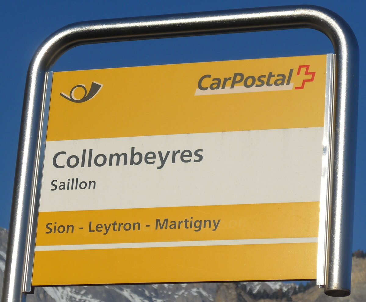 (176'851) - PostAuto-Haltestellenschild - Saillon, Collombeyres - am 4. Dezember 2016