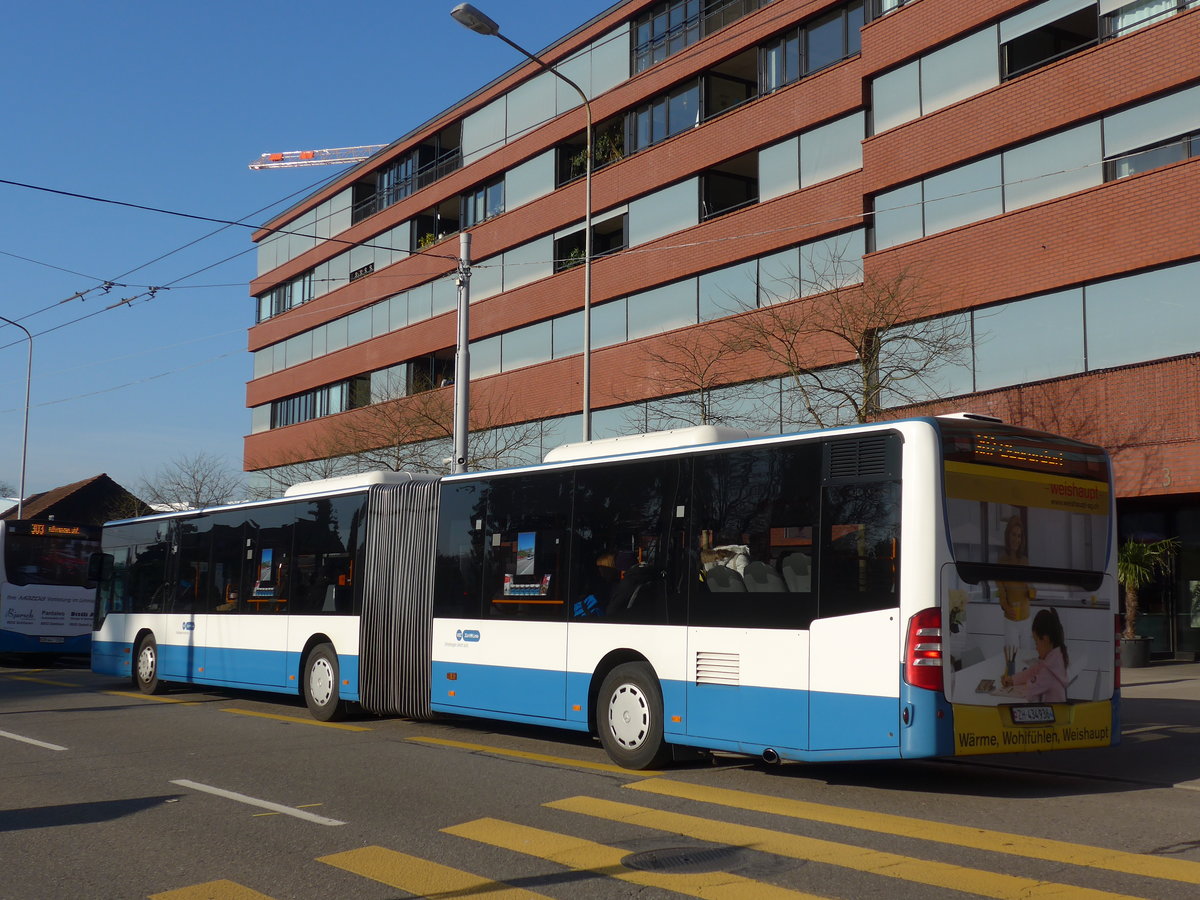 (176'947) - Limmat Bus, Dietikon - Nr. 36/ZH 434'936 - Mercedes am 6. Dezember 2016 in Schlieren, Zentrum/Bahnhof