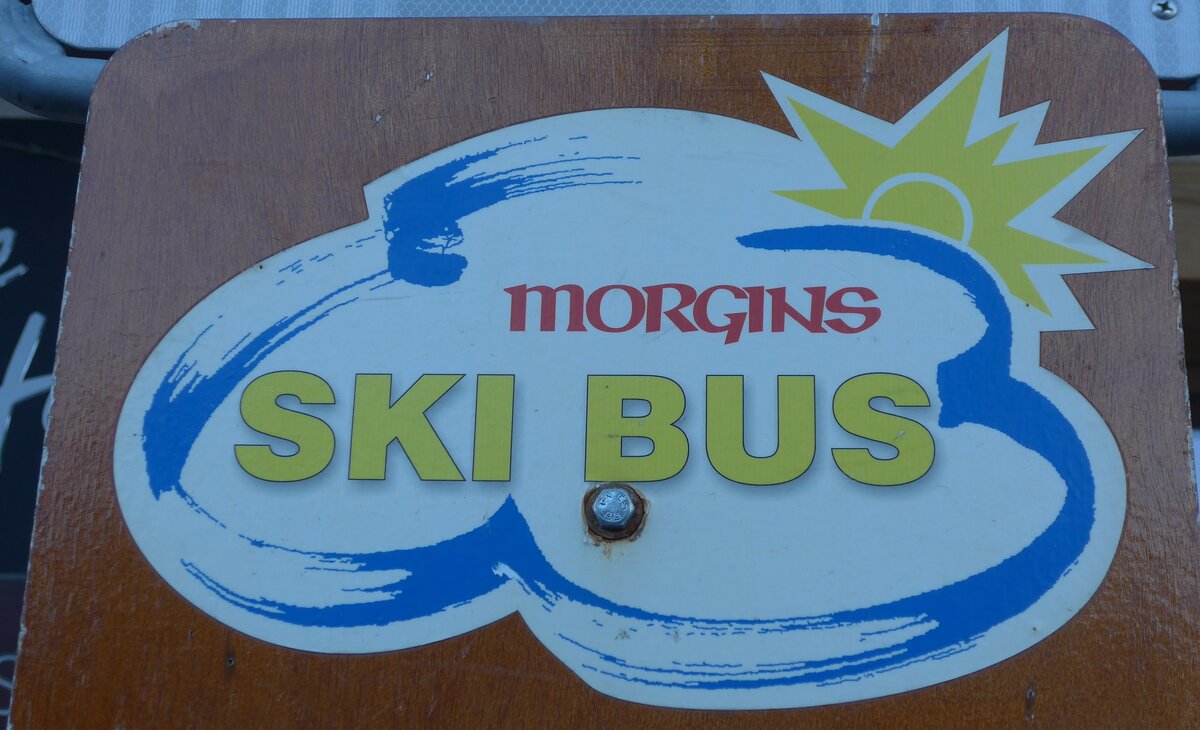 (177'627) - SKI BUS-Haltestellenschild - Morgins, Verkehrsbro - am 1. Januar 2017