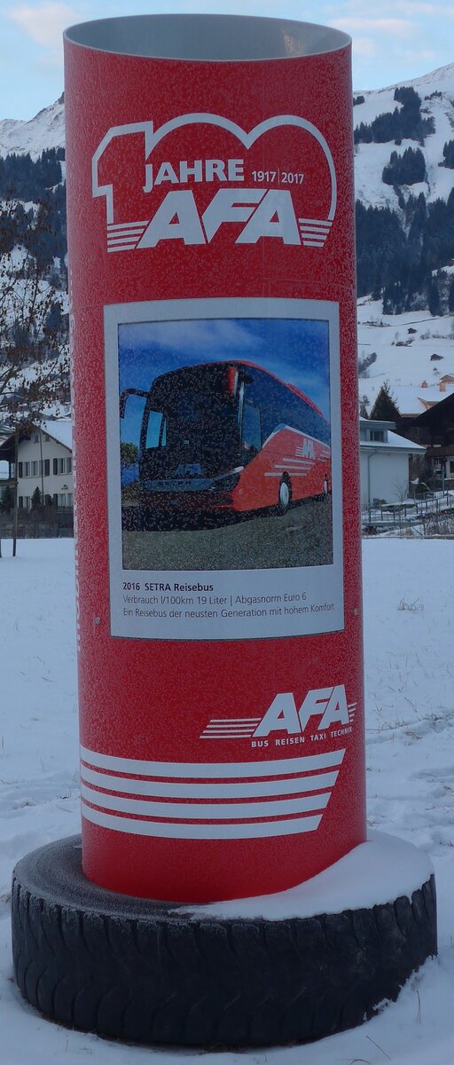 (177'637) - Plakatsule fr 100 Jahre 1917 2017 AFA am 7. Januar 2017 beim Bahnhof Frutigen