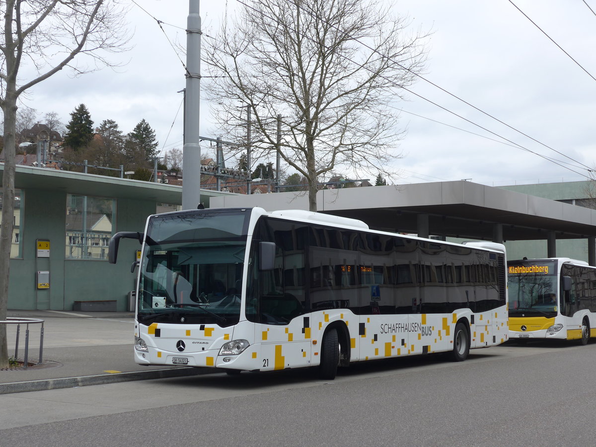(179'023) - SB Schaffhausen - Nr. 21/SH 54'321 - Mercedes am 20. Mrz 2017 beim Bahnhof Schaffhausen