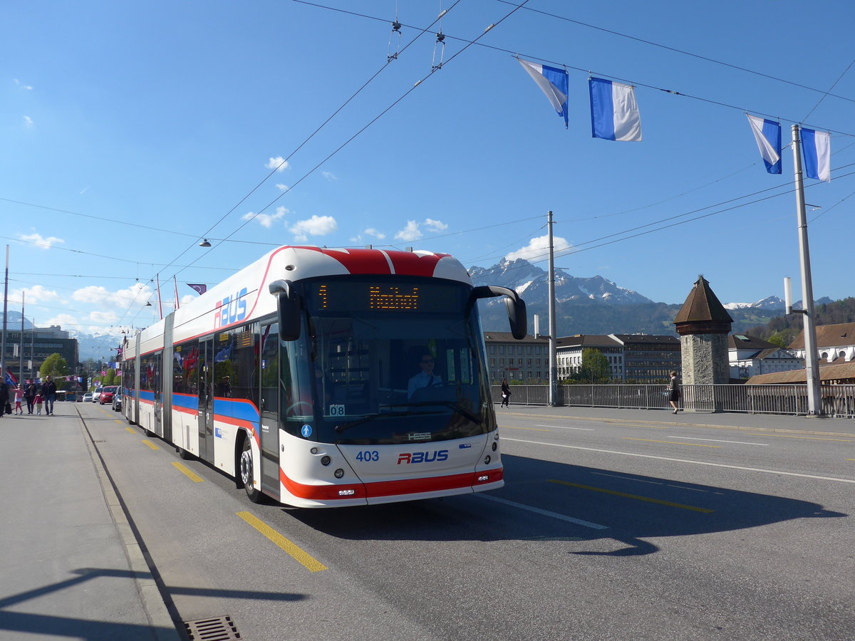 (179'460) - VBL Luzern - Nr. 403 - Hess/Hess Doppelgelenktrolleybus am 10. April 2017 in Luzern, Bahnhofbrcke