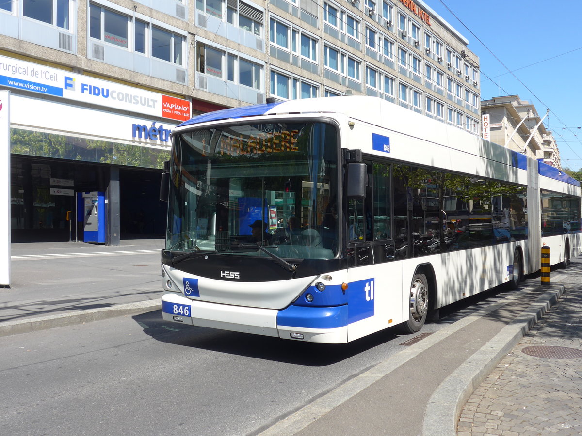 (179'880) - TL Lausanne - Nr. 846 - Hess/Hess Gelenktrolleybus am 29. April 2017 beim Bahnhof Lausanne