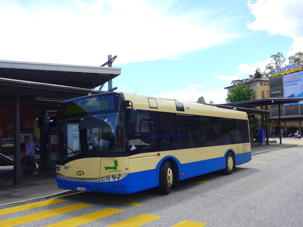 (180'088) - FART Locarno - Nr. 80/TI 229'180 - Solaris am 13. Mai 2017 beim Bahnhof Locarno