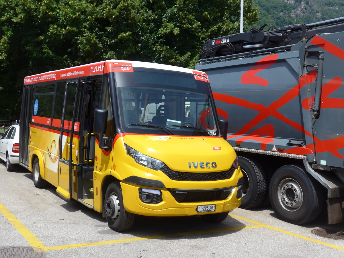 (180'553) - AutoPostale Ticino - TI 295'303 - Iveco/Sitcar am 23. Mai 2017 in Bellinzona, Garage