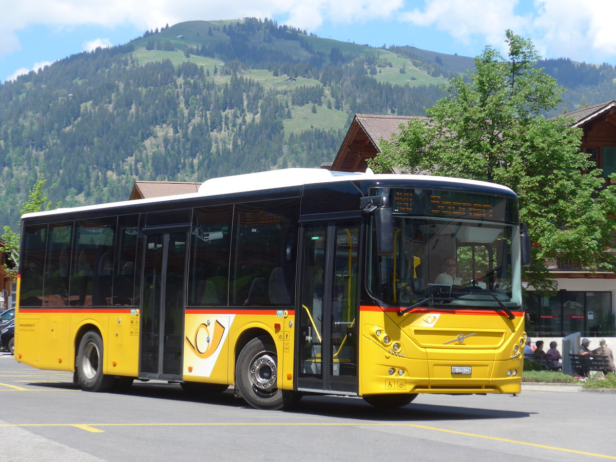 (180'783) - Kbli, Gstaad - BE 235'726 - Volvo am 26. Mai 2017 beim Bahnhof Gstaad