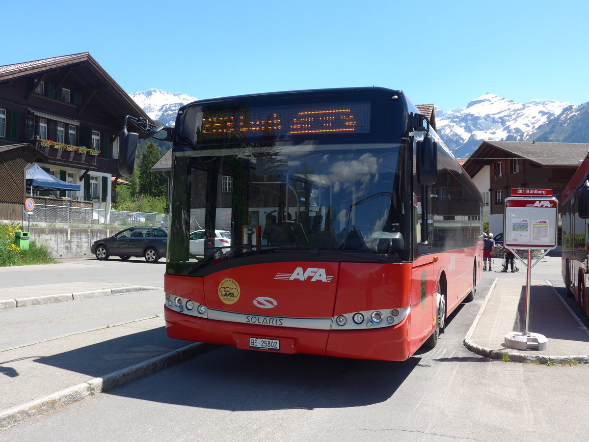 (180'790) - AFA Adelboden - Nr. 51/BE 25'802 - Solaris am 26. Mai 2017 beim Bahnhof Lenk