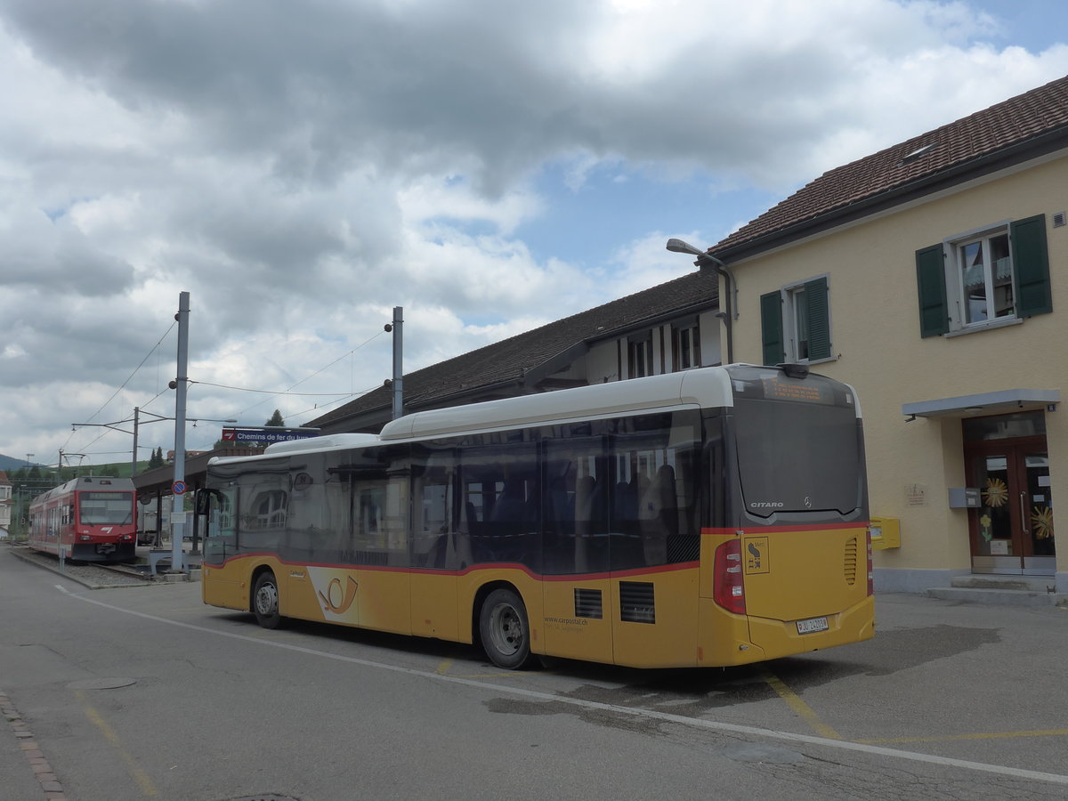 (181'054) - TSPG Saignelgier - JU 24'203 - Mercedes am 12. Juni 2017 beim Bahnhof Tavannes