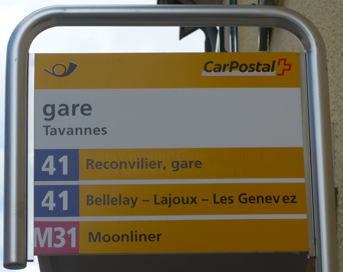 (181'055) - PostAuto-Haltestellenschild - Tavannes, gare - am 12. Juni 2017