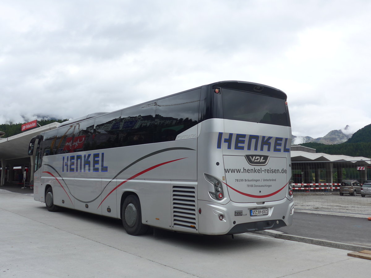 (182'292) - Aus Deutschland: Henkel, Brunlingen - VS-AH 6001 - VDL am 24. Juli 2017 beim Bahnhof St. Moritz