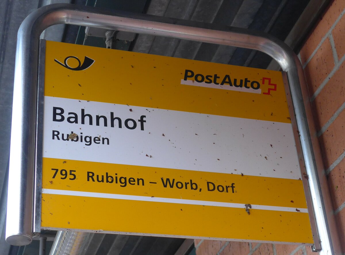 (182'501) - PostAuto-Haltestellenschild - Rubigen, Bahnhof - am 2. August 2017