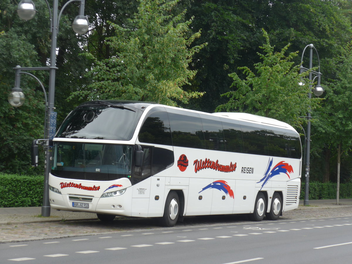 (183'281) - Bussmann, Vreden - BOR-AZ 913 - Neoplan am 10. August 2017 in Berlin, Brandenburger Tor