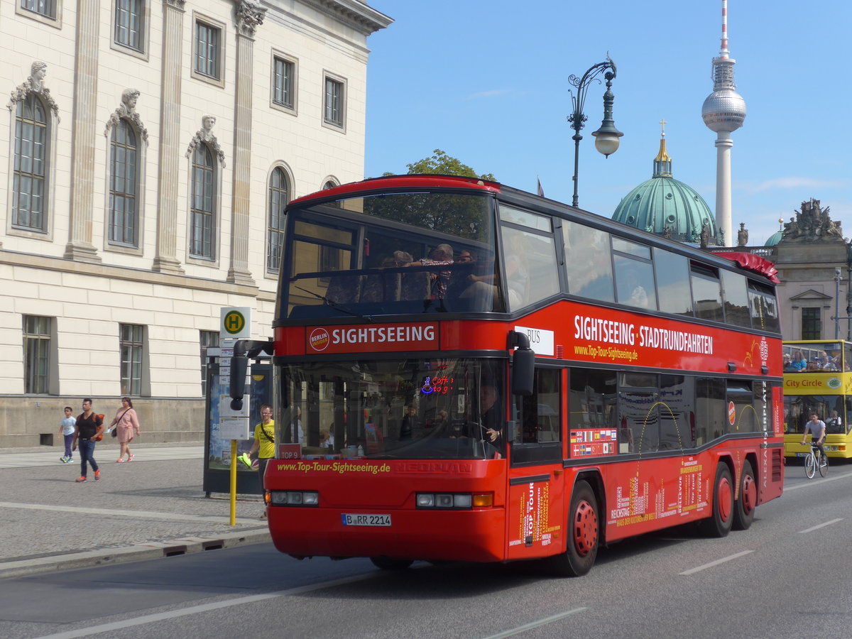 (183'330) - Top Tour, Berlin - B-RR 2214 - Neoplan (ex BVG Berlin Nr. 2066) am 10. August 2017 in Berlin, Staatsoper