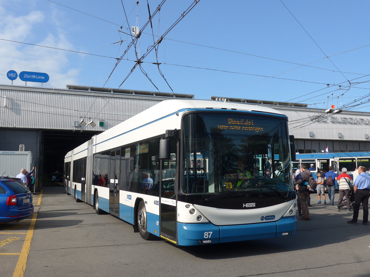 (183'683) - VBZ Zrich - Nr. 87 - Hess/Hess Doppelgelenktrolleybus am 20. August 2017 in Zrich, Garage Hardau