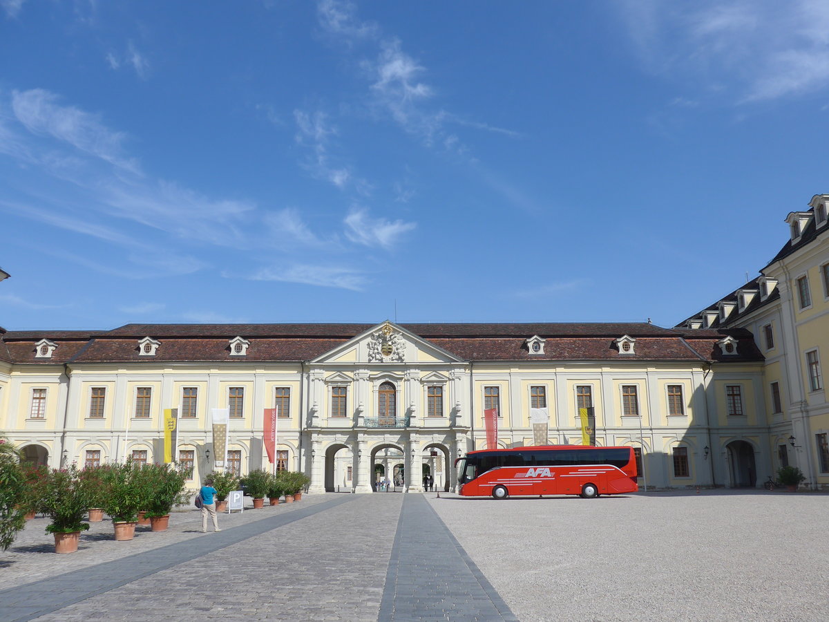 (183'835) - Aus der Schweiz: AFA Adelboden - Nr. 15/BE 26'702 - Setra am 22. August 2017 in Ludwigsburg, Schloss