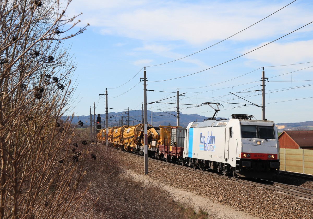 185 639-2 der  Rurtal Bahn  am 20. März 2013 bei Großsierning.