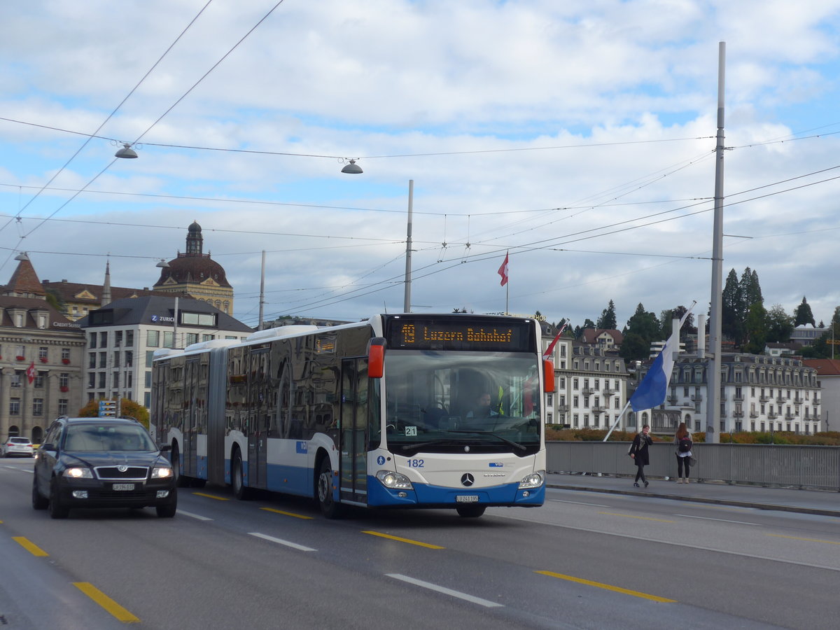 (185'138) - VBL Luzern - Nr. 182/LU 241'195 - Mercedes am 18. September 2017 in Luzern, Bahnhofbrcke