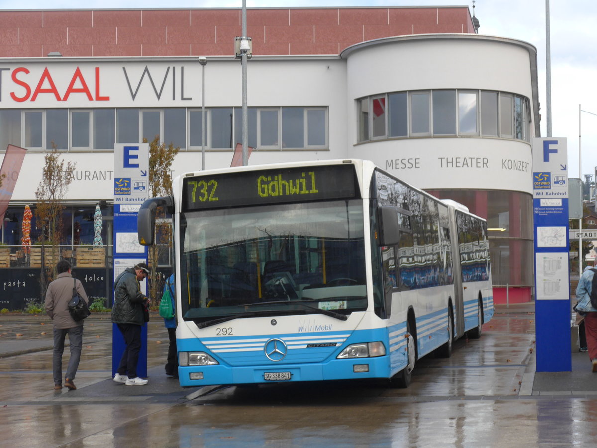 (186'116) - WilMobil, Wil - Nr. 292/SG 338'841 - Mercedes (ex RTB Altsttten Nr. 1) am 27. Oktober 2017 beim Bahnhof Wil
