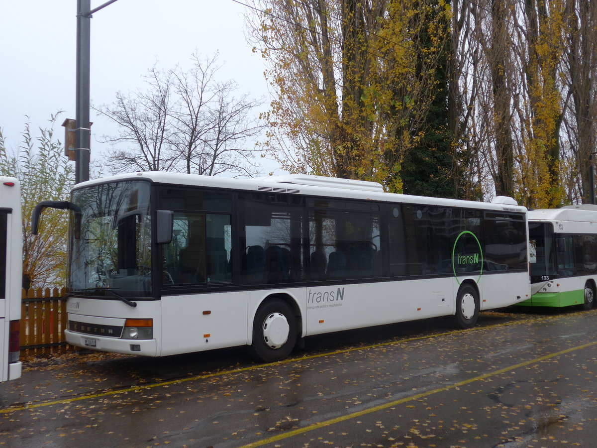 (186'587) - transN, La Chaux-de-Fonds - Nr. 51/NE 126'051 - Setra (ex Interbus, Yverdon Nr. 51; ex AAGL Liestal Nr. 62) am 25. November 2017 in Neuchtel, Dpt