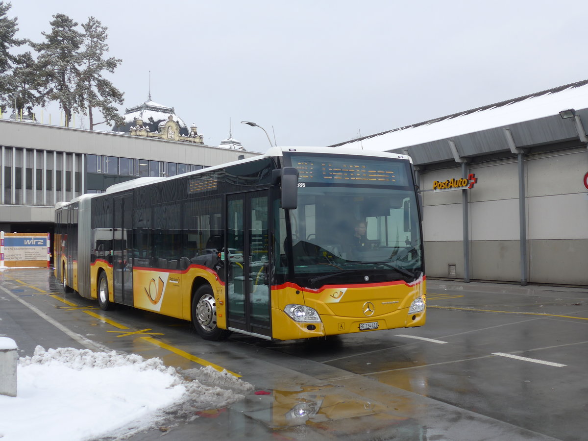 (187'080) - PostAuto Bern - Nr. 631/BE 734'631 - Mercedes am 18. Dezember 2017 in Bern, Postautostation
