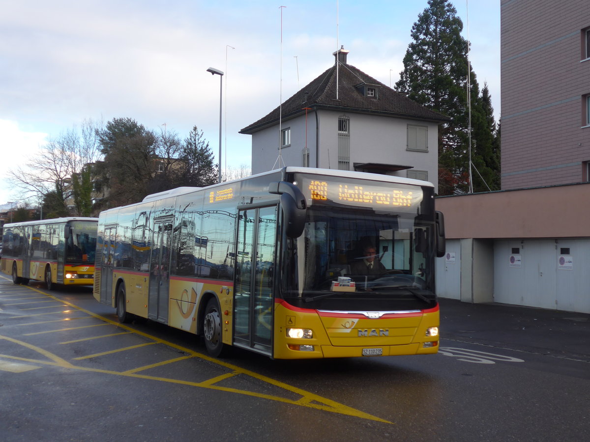 (187'615) - Schuler, Feusisberg - SZ 110'235 - MAN am 1. Januar 2018 beim Bahnhof Pfffikon