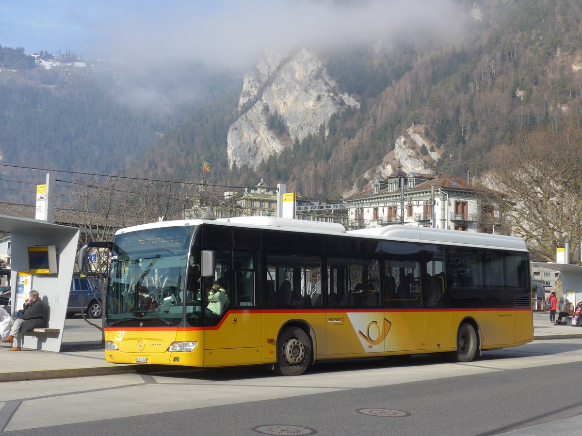 (187'894) - PostAuto Bern - BE 610'546 - Mercedes am 8. Januar 2018 beim Bahnhof Interlaken West