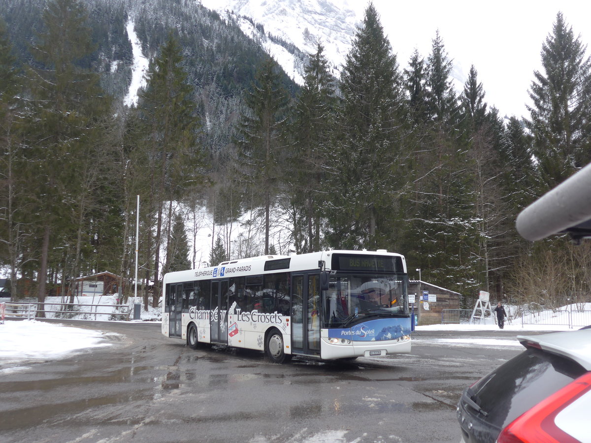 (188'004) - TPC Aigle - Nr. 16/VS 353'284 - Solaris (ex ATE Bus, Effretikon Nr. 45) am 20. Januar 2018 in Champry, Petit Paradis