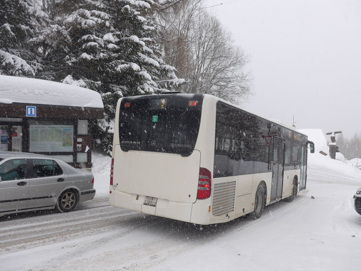 (188'046) - Interbus, Yverdon - Nr. 43/VS 132'933 - Mercedes am 20. Januar 2018 in Les Collons, Office Tourisme (Einsatz Theytaz)