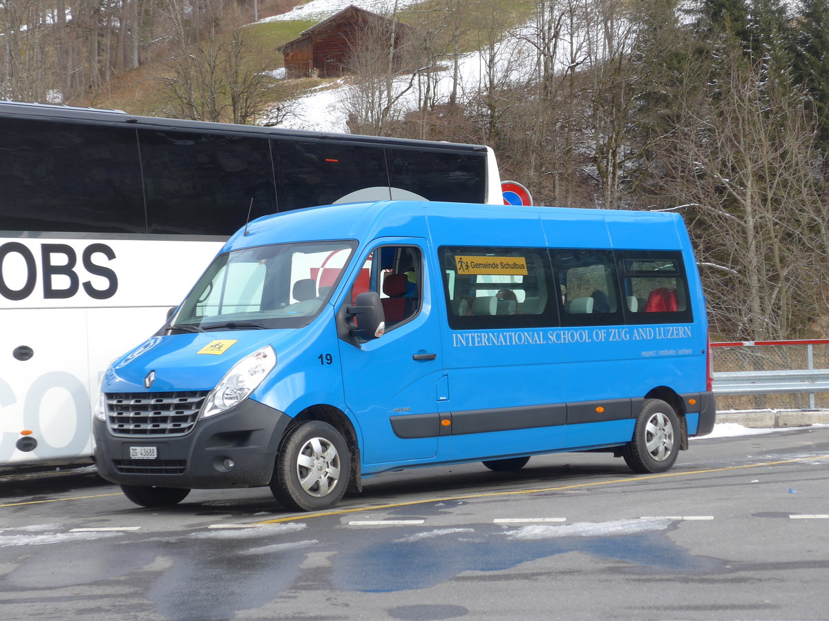 (188'263) - ISOCS, Baar - Nr. 19/ZG 43'688 - Renault am 5. Februar 2018 in Lauterbrunnen, Parkhaus