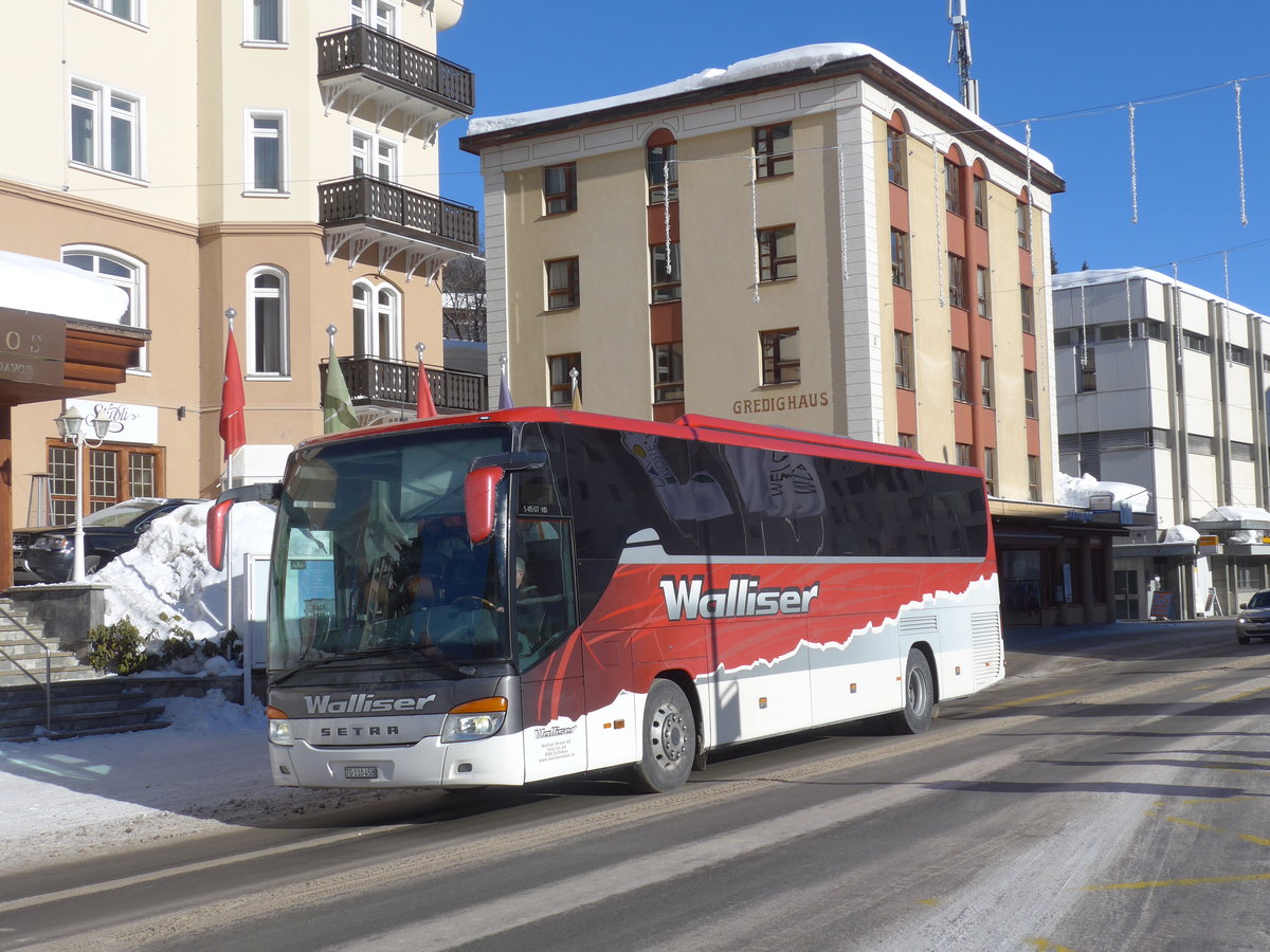 (188'491) - Walliser, Eschlikon - TG 110'458 - Setra am 13. Februar 2018 beim Bahnhof Davos Dorf 
