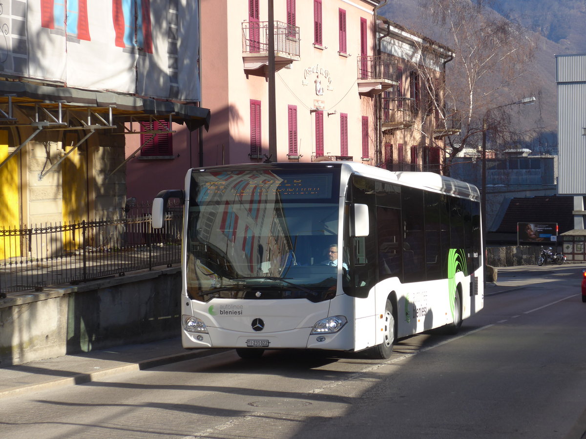 (188'555) - ABl Biasca - Nr. 22/TI 231'022 - Mercedes am 14. Februar 2018 beim Bahnhof Bellinzona