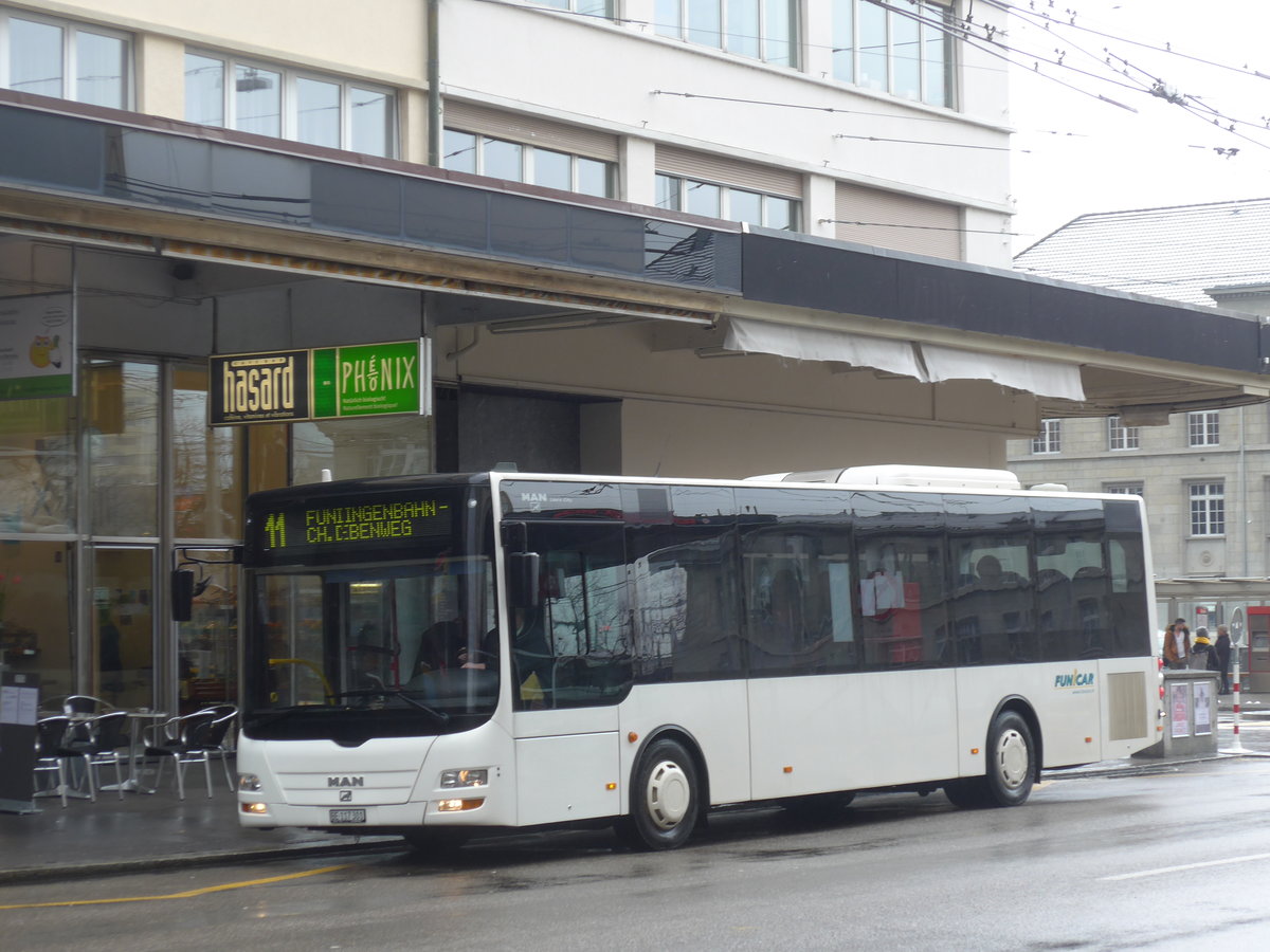 (188'698) - Funi-Car, Biel - Nr. 1/BE 117'301 - MAN am 15. Februar 2018 beim Bahnhof Biel