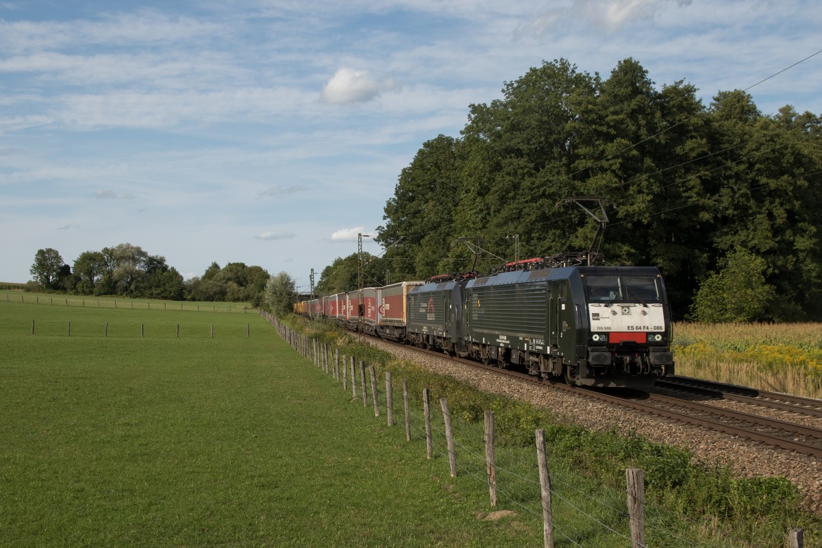 189 986 und 189 923 ebenfalls am 25. August 2015 bei Vogl.