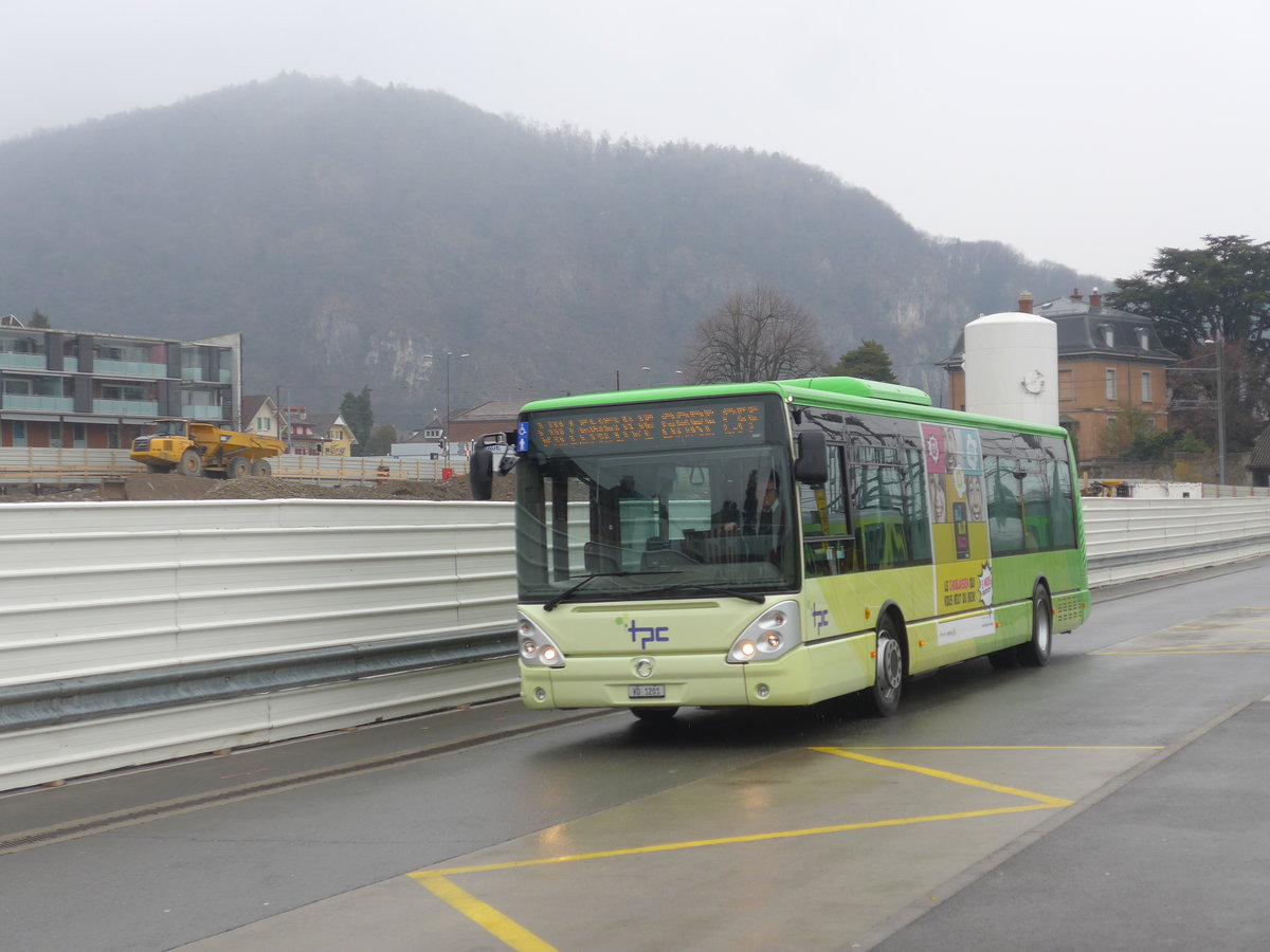 (189'008) - TPC Aigle - VD 1201 - Irisbus am 3. Mrz 2018 beim Bahnhof Aigle
