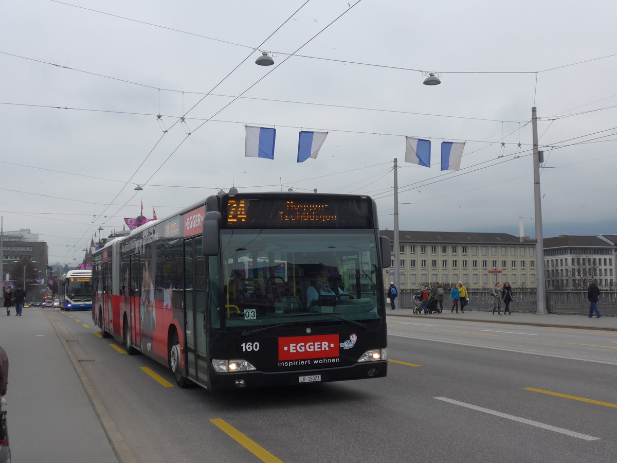 (189'370) - VBL Luzern - Nr. 160/LU 15'023 - Mercedes am 17. Mrz 2018 in Luzern, Bahnhofbrcke