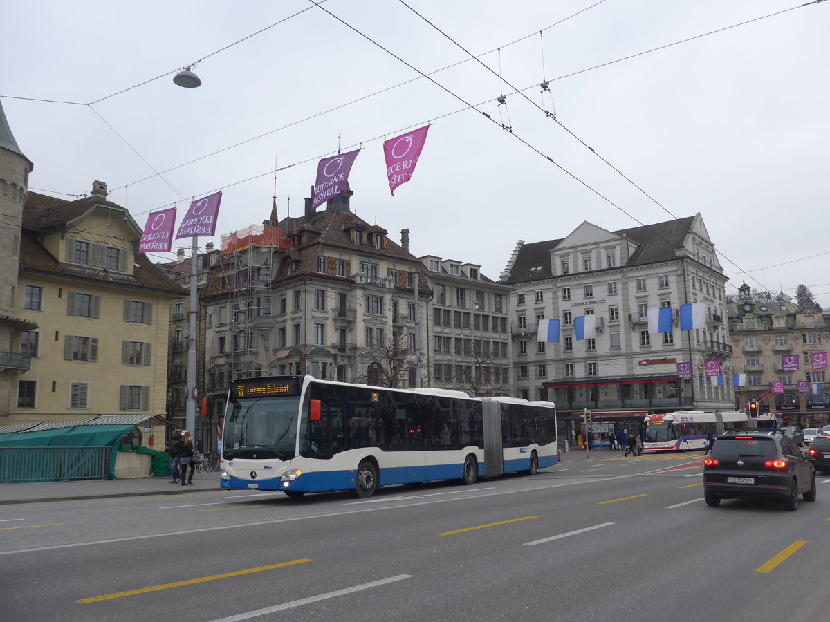 (189'377) - VBL Luzern - Nr. 181/LU 241'062 - Mercedes am 17. Mrz 2018 in Luzern, Bahnhofbrcke