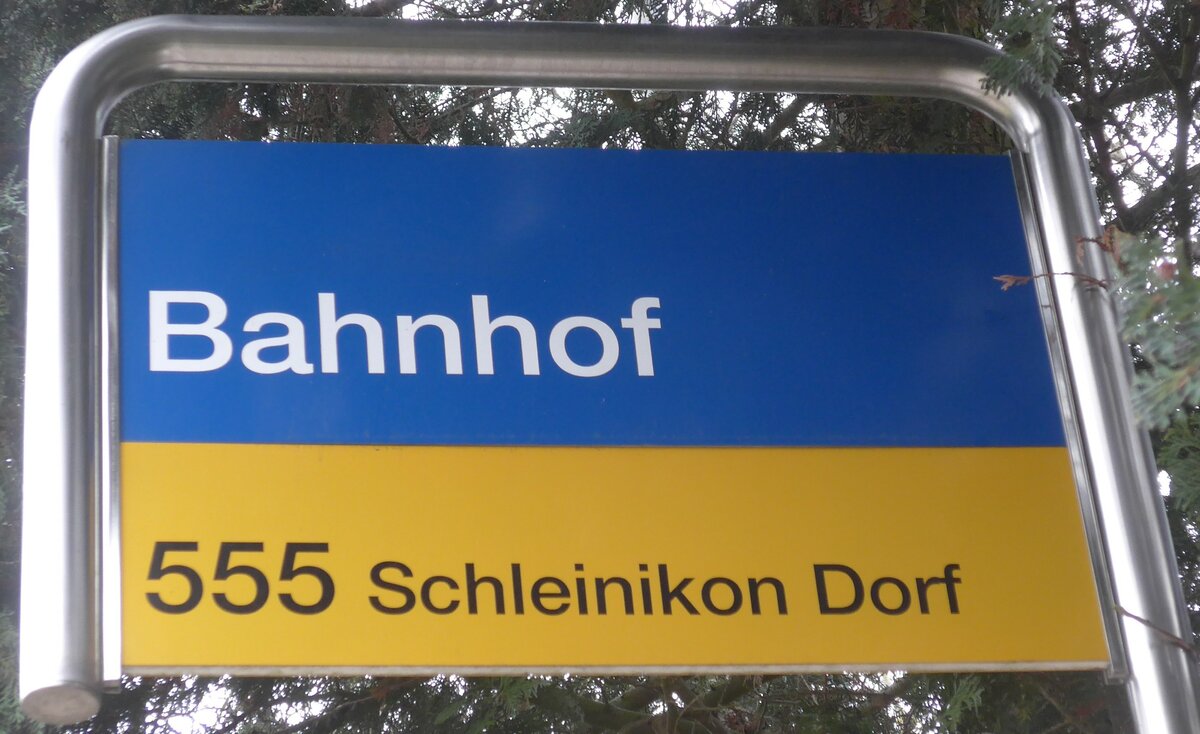 (189'681) - ZVV/PostAuto-Haltestelle - Schfflisdorf-Oberweningen, Bahnhof - am 26. Mrz 2018