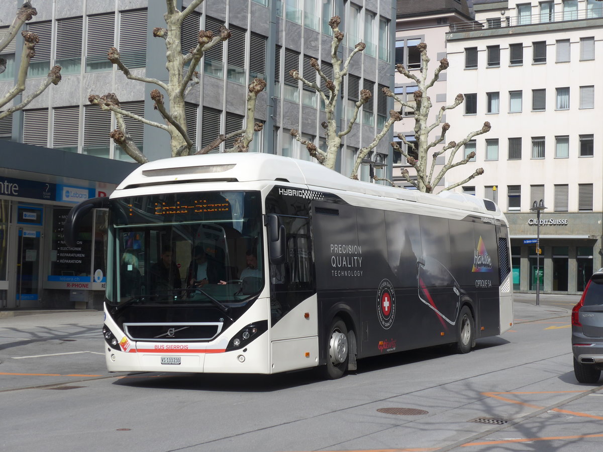 (189'721) - BS Sierre - VS 133'230 - Volvo am 30. Mrz 2018 beim Bahnhof Sierre