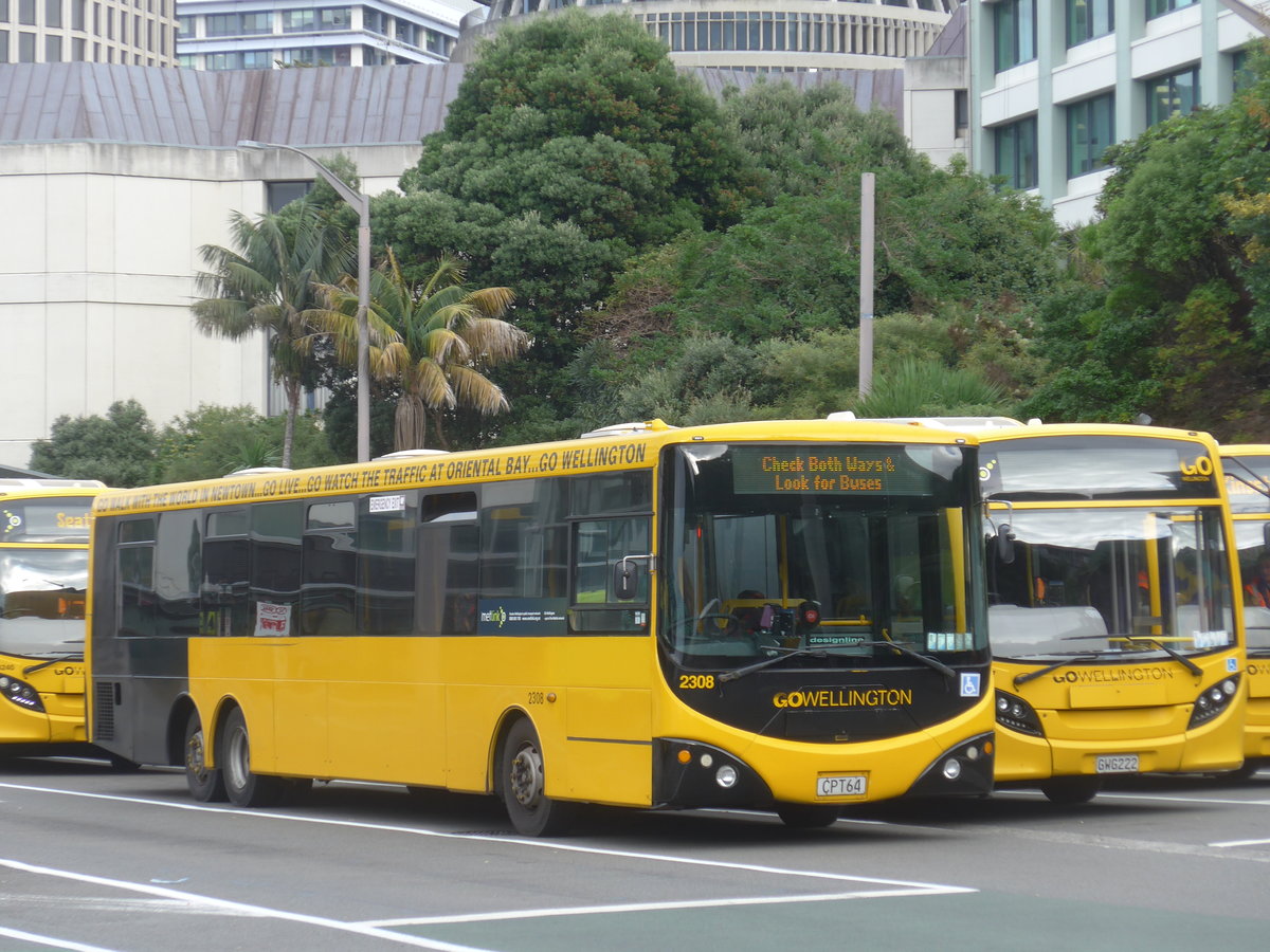(191'612) - GO Wellington - Nr. 2308/CPT64 - MAN/Designline (ex Red Bus, Christchurch Nr. 695) am 27. April 2018 beim Bahnhof Wellington