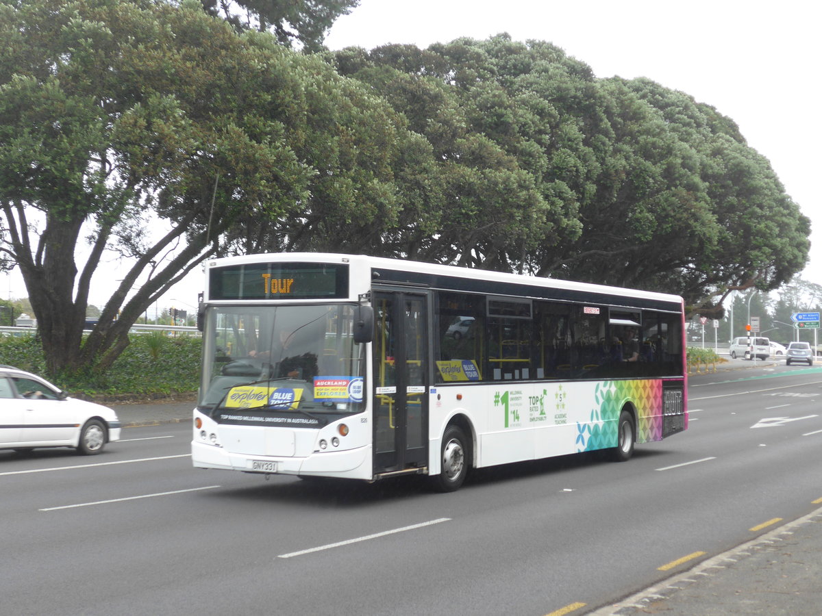 (192'016) - Tranzit Coachlines, Auckland - Nr. 826/GNY331 - MAN/MCV am 30. April 2018 in Auckland, Motat