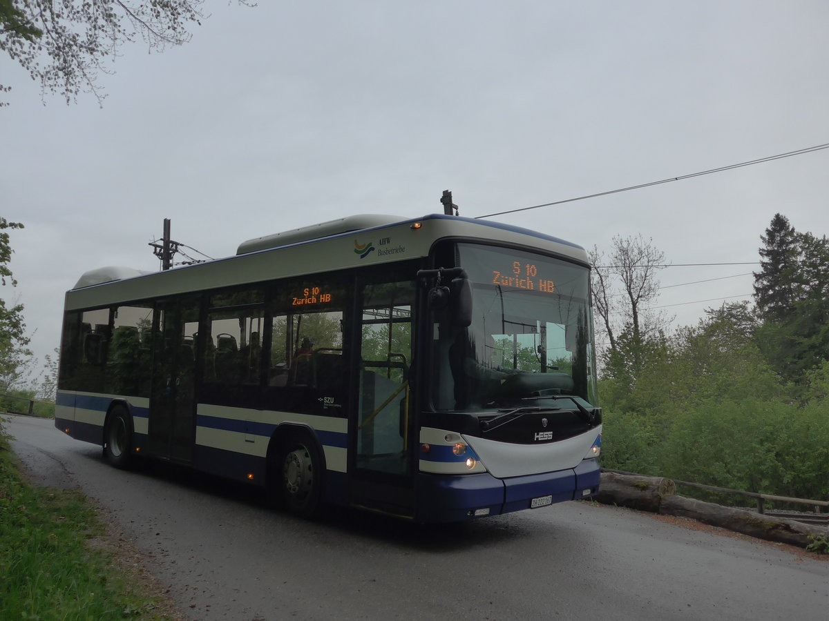 (192'306) - AHW Horgen - ZH 222'167 - Scania/Hess (ex ZVB Zug Nr. 140) am 3. Mai 2018 beim Bahnhof Uetliberg