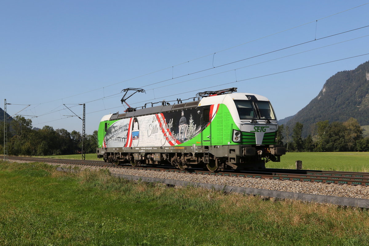 193 219  Stille Nacht...  war am 15. September 2020 bei Niederaudorf in Richtung Kufstein auf dem Weg zum nchsten Einsatz unterwegs.