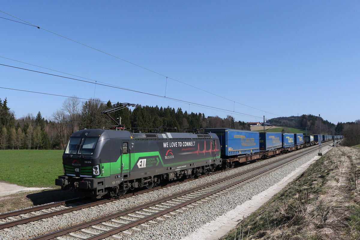 193 274 mit dem  Walter-Zug  aus Salzburg kommend am 19. M�rz 2020 bei Grabenst�tt im Chiemgau.