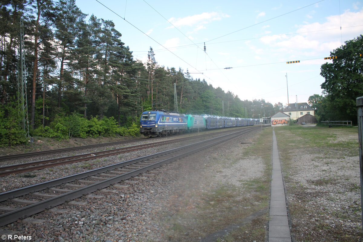 193 793 RATH Gruppe  und 185 610 mit H�dlmayr Autozug Mercedes in Ochenbruck. 12.05.24