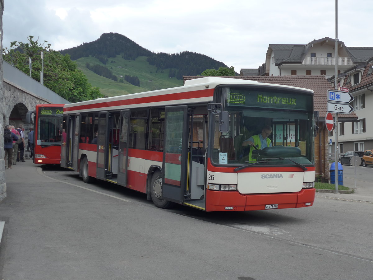 (193'278) - Lathion, Sion - Nr. 26/VS 478'999 - Scania/Hess (ex AAGS Schwyz Nr. 12) am 21. Mai 2018 beim Bahnhof Chteau-d'Oex