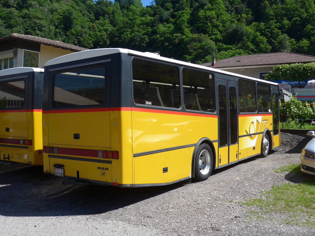 (193'815) - AutoPostale Ticino - TI 215'389 - MAN/Lauber (ex Nr. 304; ex P 23'030) am 9. Juni 2018 in Maroggia, Garage Merzaghi