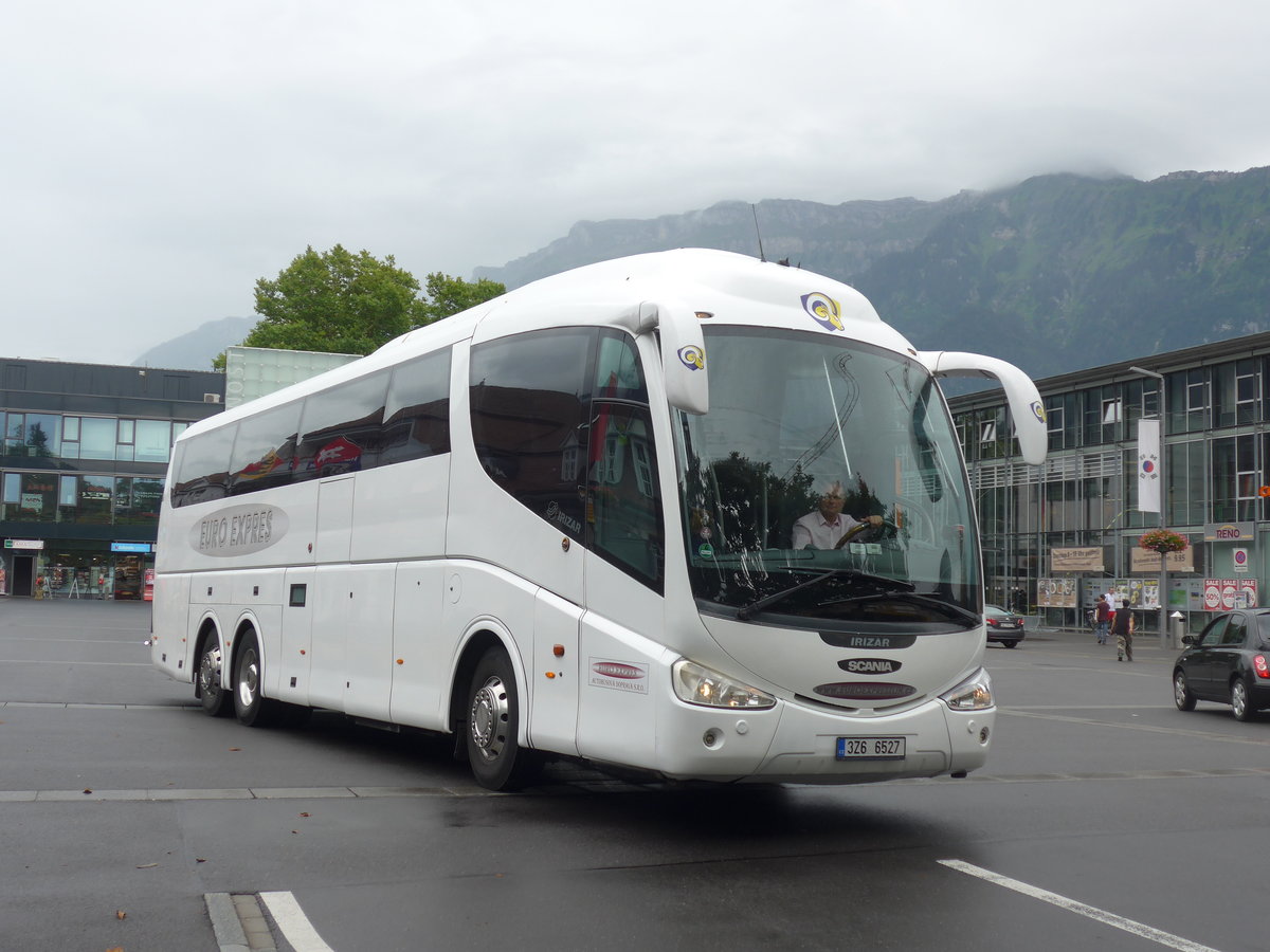 (195'017) - Aus Tschechien: Euro Expres, Lukov - 3Z6 6527 - Scania/Irizar am 21. Juli 2018 beim Bahnhof Interlaken Ost