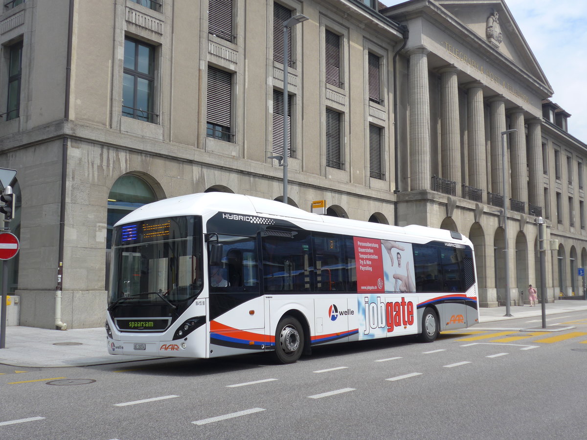 (195'099) - AAR bus+bahn, Aarau - Nr. 54/AG 18'254 - Volvo am 23. Juli 2018 beim Bahnhof Aarau