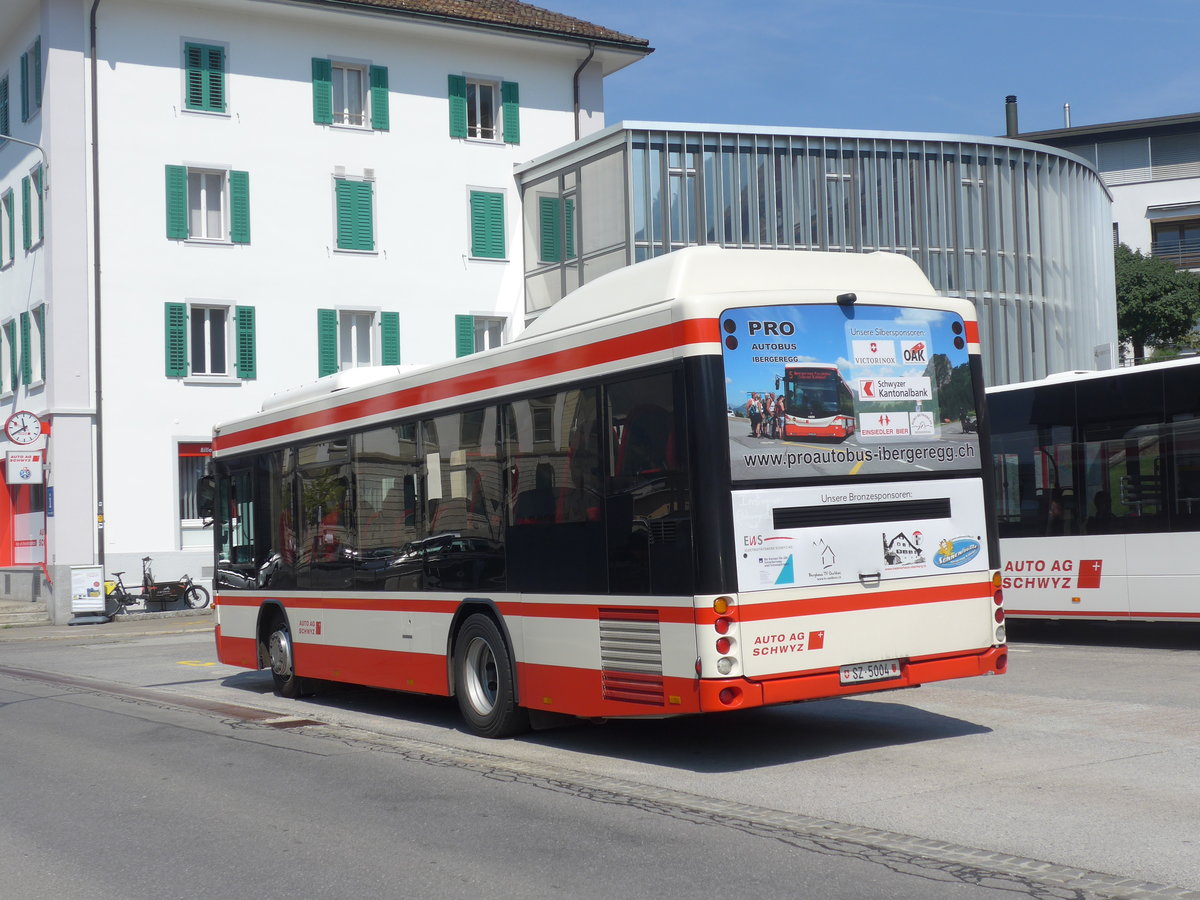 (195'410) - AAGS Schwyz - Nr. 4/SZ 5004 - Scania/Hess am 1. August 2018 in Schwyz, Post