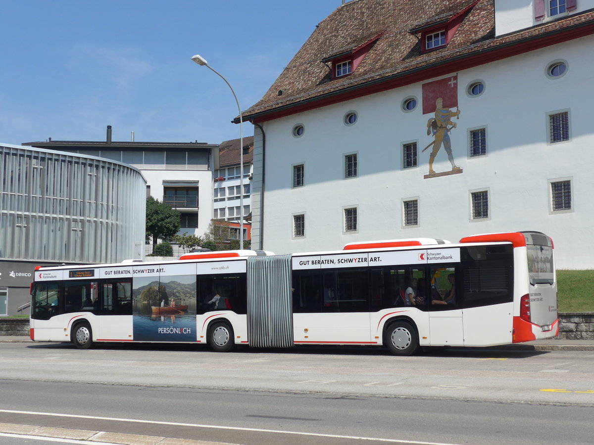 (195'422) - AAGS Schwyz - Nr. 30/SZ 67'930 - Mercedes am 1. August 2018 in Schwyz, Post